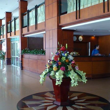 Huu Nghi Hotel Вінь Екстер'єр фото