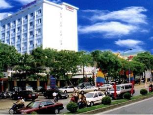 Huu Nghi Hotel Вінь Екстер'єр фото